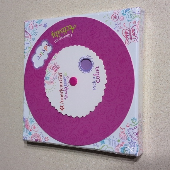 American Girl Truly Me Pick A Color Choose An Activity Box Wheel 2015 Sealed New - Picture 1 of 3
